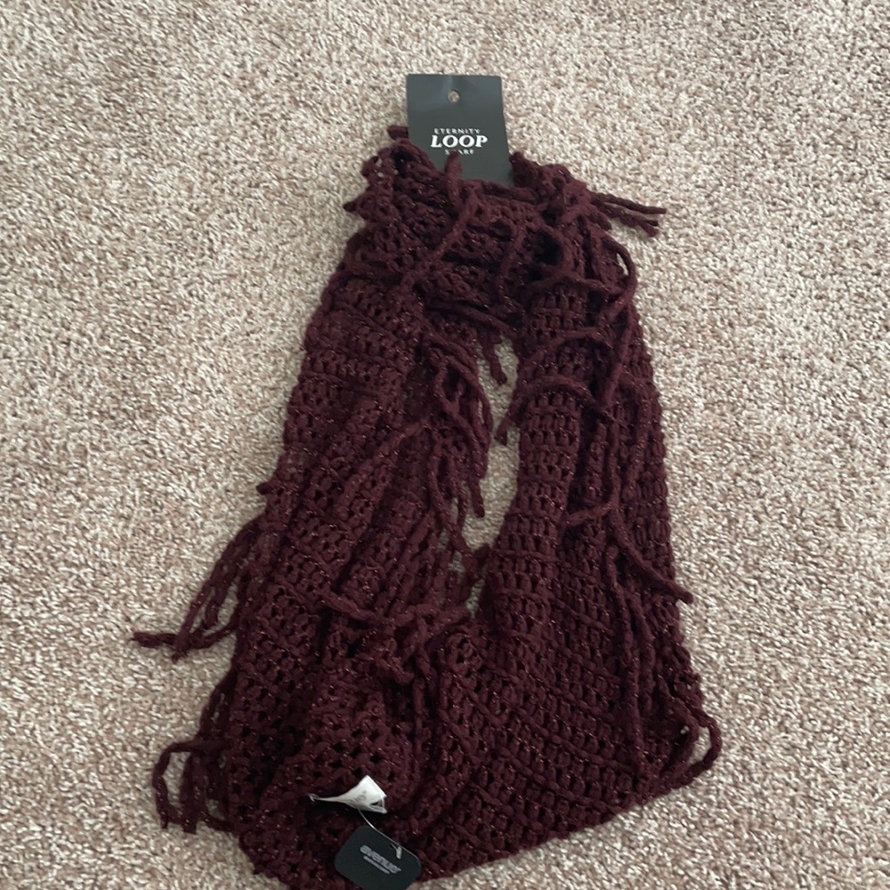 avenue eternity loop scarf